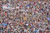 Multidão na Praça da Revolução, em Havana, para receber o Papa Francisco, a 19 de Setembro de 2015.