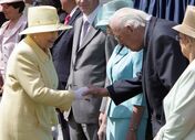 Rainha Isabel II 