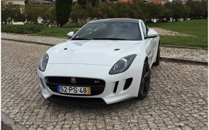 Jaguar F-Type Coupé 'S' AWD: mais seguro e rigoroso