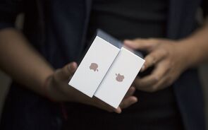 iPhone Apple