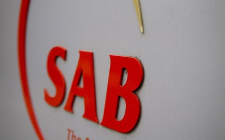 SABMiller suspende integração com a AB InBev. Libra é a responsável