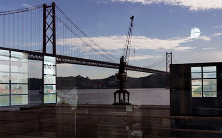 Estivadores justificam saída da Maersk de Lisboa com 'situação operacional deficiente'