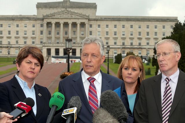 Primeiro-ministro da Irlanda do Norte demite-se em clima de crise política