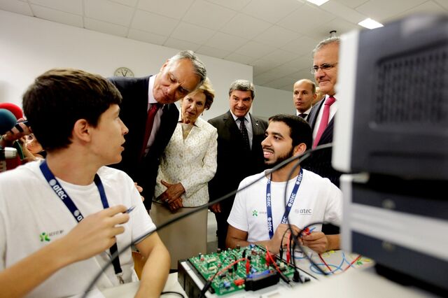 Cavaco foi à escola descobrir a mecatrónica