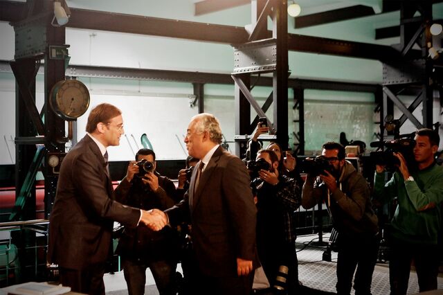 Passos recupera e aproveita hesitação de António Costa