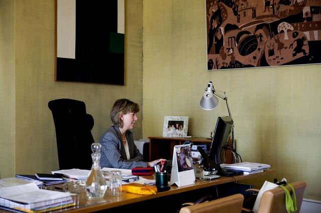 Maria Luís contratada por gestora britânica de dívida