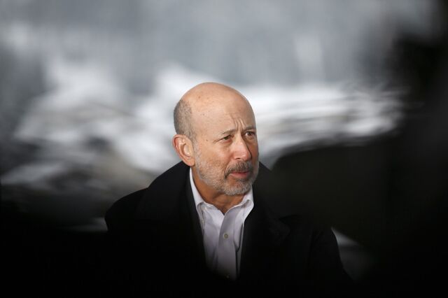 Goldman corta em 27% remuneração do CEO para 22 milhões