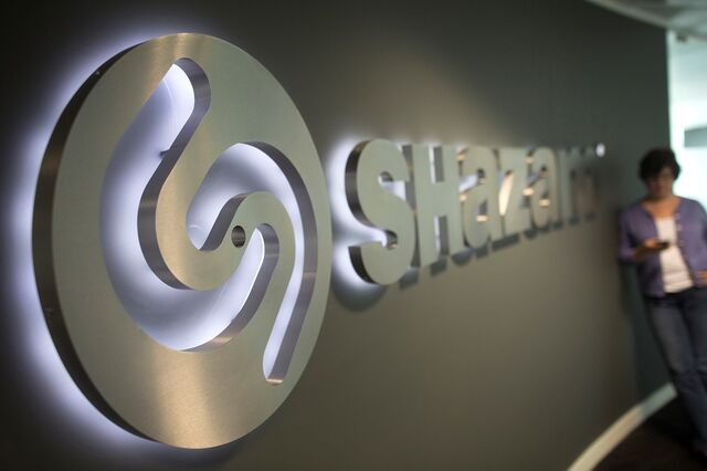 Bruxelas lança investigação ao negócio entre a Shazam e a Apple