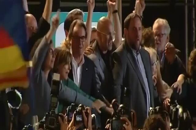 Catalunha: Independência com maioria no Parlamento mas não nos votos