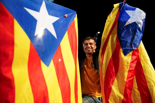 Governo espanhol formaliza controlo total das contas da Catalunha