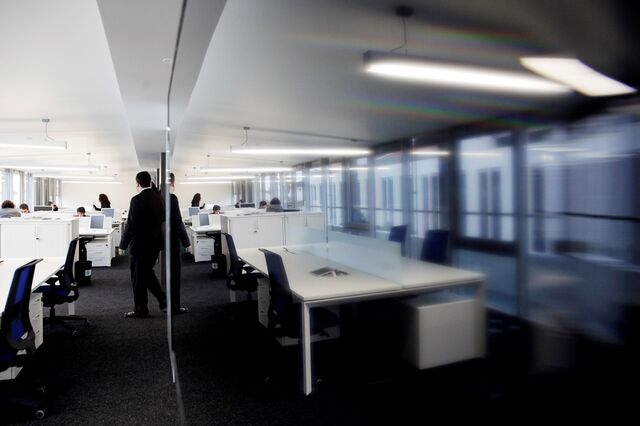 Um em cada três portugueses disponível para trabalhar noutro sector