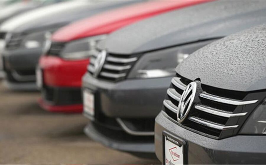 Manipulação de testes deixa acções da VW a deitar fumo Volkswagen Said to Be Target of Criminal Emissions Probe