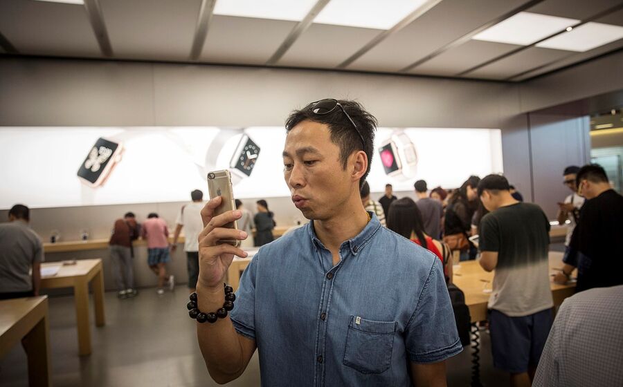 iPhone Apple