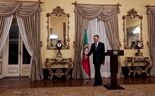 Ao Governo, 11 dias bastaram para tomar posse e cair
