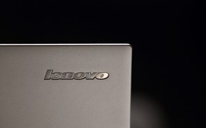 Lucros da Lenovo aumentam 64%, mas vendas de computadores derrapam