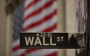 Wall Street arranca 2016 em terreno negativo