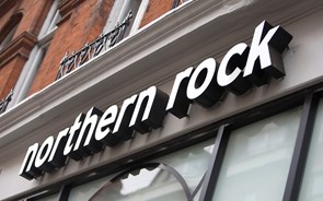 Governo britânico vende créditos hipotecários do Northern Rock por mais de 18 mil milhões de euros