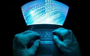 BLOOMBERG TV - Russian Hackers Infiltrate Dow Jones