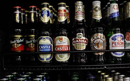 AB InBev aumenta oferta pela SABMiller para 43,5 libras por acção