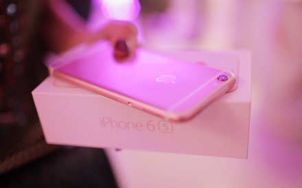 Apple reduz produção do iPhone 6s