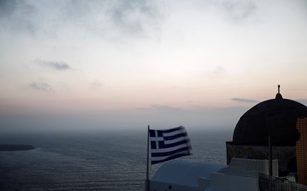 Grécia coloca mais de 1,1 milhões de euros em dívida a seis meses a menos de 1%