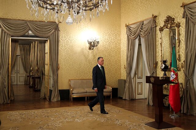 Cavaco Silva recebe economistas na quinta-feira e partidos na sexta