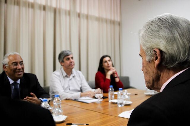 Costa não fecha a porta a Governo de esquerda com apoio do PCP