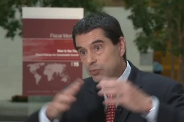 Vítor Gaspar volta a falar de finanças públicas. Em inglês.