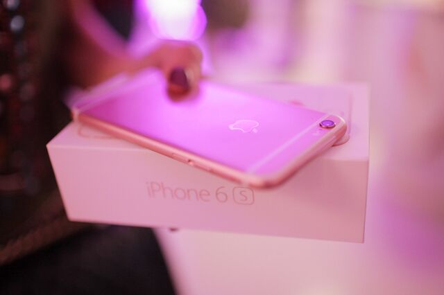Apple reduz produção do iPhone 6s