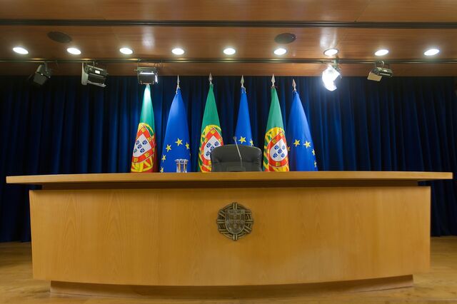 Um Governo em gestão e amarrado ao 'bom senso'