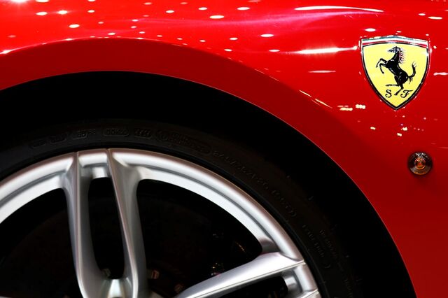 Ferrari renova título de carro mais caro do mundo