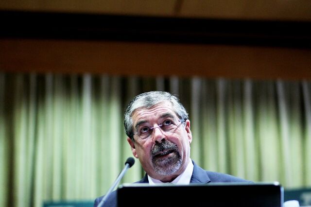 Autárquicas: PS pressiona PSD e apresenta candidatos já em Dezembro