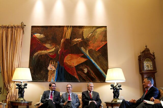 Cavaco reflecte, Costa negoceia e Passos acelera Governo