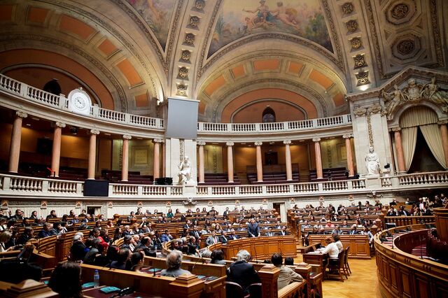 PSD, CDS e PS chumbam fim do corte de 14,5% às reformas aos 63 anos