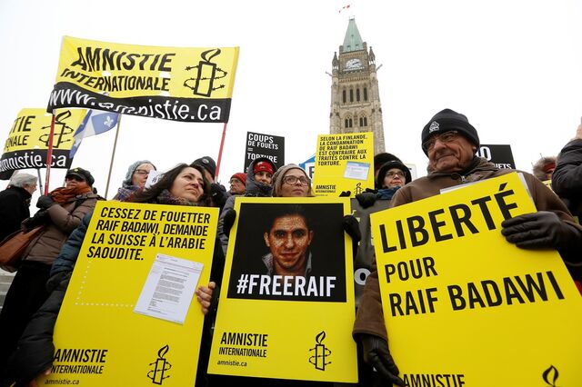 Blogger saudita Raif Badawi vence prémio Sakharov
