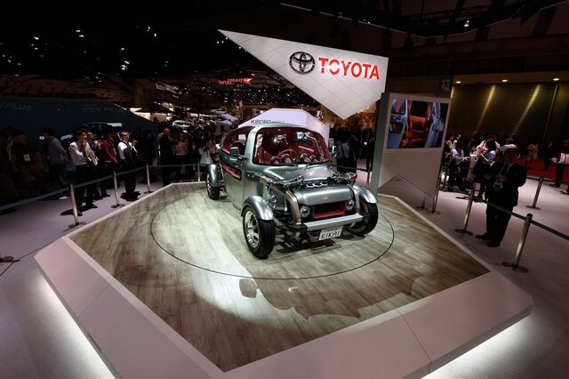 Mercedes, Porsche e Mazda no segundo dia do Tokyo Motor Show