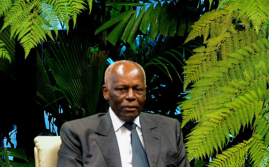 josé eduardo dos santos