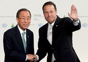 Ban Ki-moon, secretário-geral das Nações Unidas, e o presidente do Panamá, Juan Carlos Varela. 