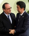 François Hollande e o primeiro-ministro do Japão, Shinzo Abe. 