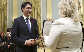 Novo Governo do Canadá com paridade de género. Primeiro-ministro explicou porquê