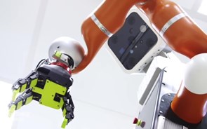 Cobaias humanas ajudam a criar robôs mais seguros