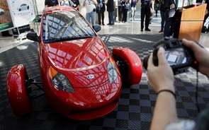 Los Angeles Auto Show revela novos carros mas as estrelas são os clássicos