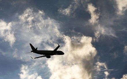 Aviação mundial com mais 6,4% de passageiros e recorde de lucros em 2015