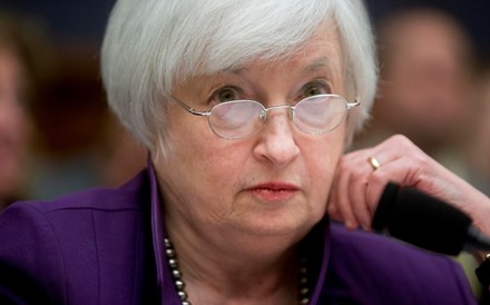 Janet Yellen reforça sinais de que Fed pode subir juros em Dezembro