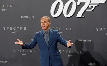 Conheça os vilões mais ricos da saga James Bond