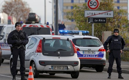Polícia francesa fez 128 rusgas durante a noite