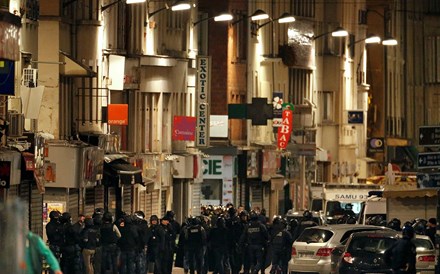 Paris: Sete detidos e dois mortos