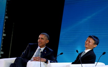 Barack Obama entrevista presidente da Alibaba 