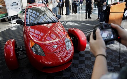 Los Angeles Auto Show revela novos carros mas as estrelas são os clássicos