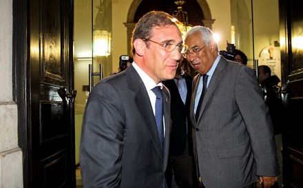 António Costa enganou-se e identificou Passos Coelho como primeiro-ministro no debate quinzenal.
